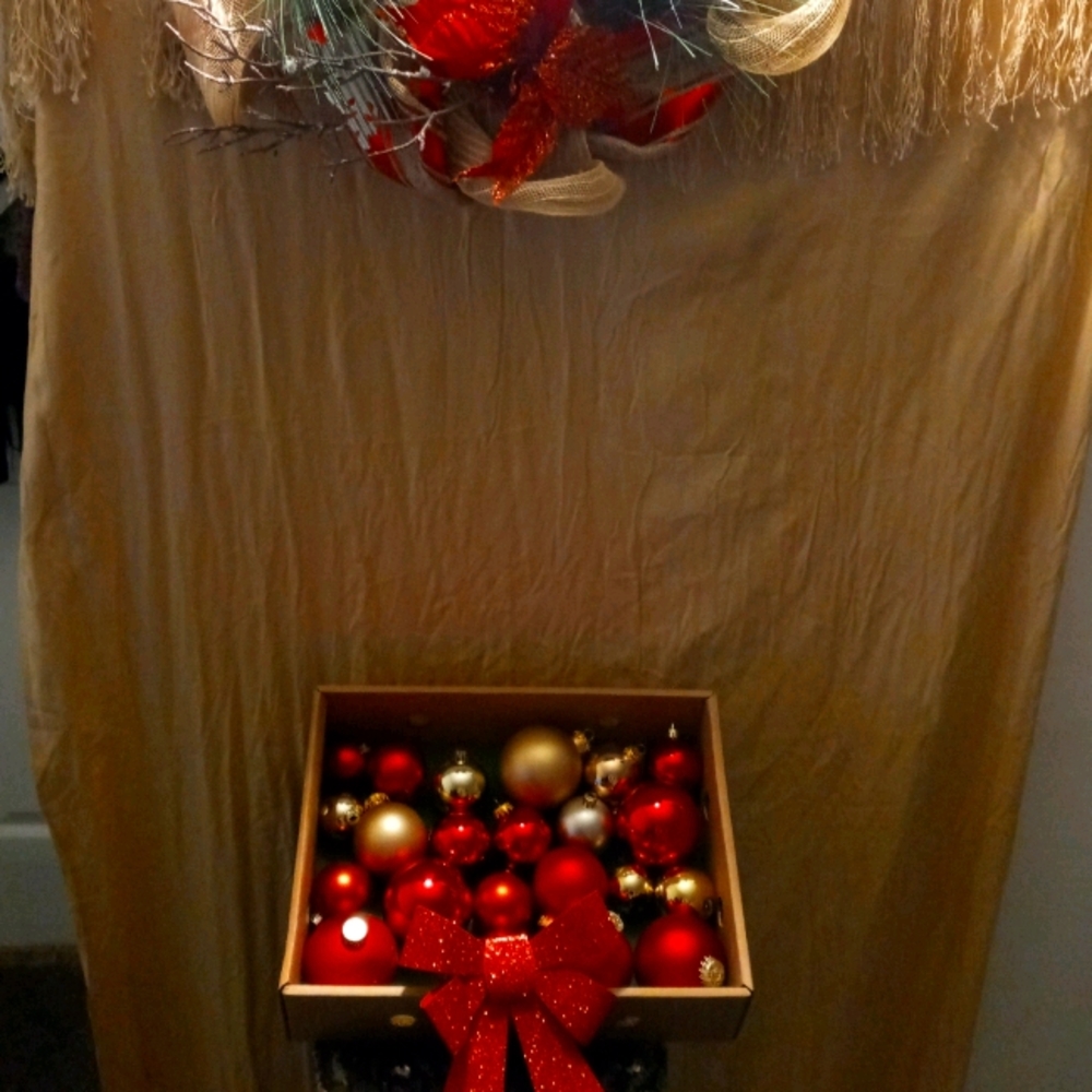 Holiday items